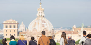 Szervezett utak varázsa, avagy mit ad egy utazási iroda?