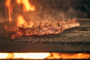 Mire figyeljünk, ha otthon szeretnénk éttermi minőségű steaket sütni?